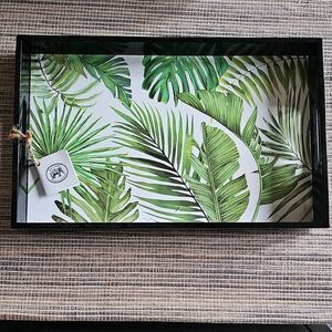 Green Leaf Pattern Decorative Tray